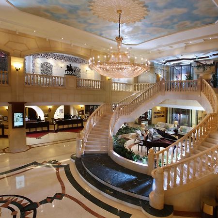 卡尔顿宫酒店 迪拜 外观 照片 Lobby