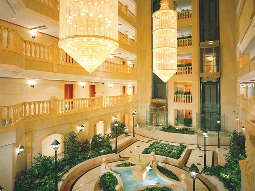 卡尔顿宫酒店 迪拜 外观 照片 The lobby of the Grand Hyatt Hotel